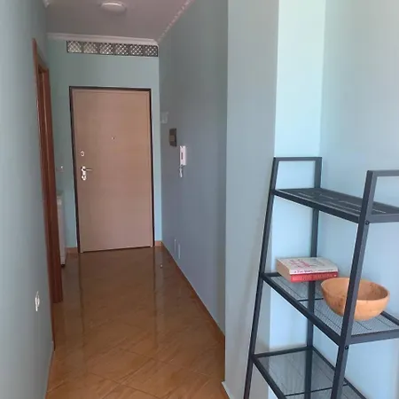 Lägenhet New Near The